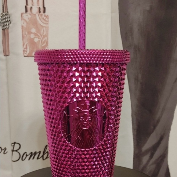Starbucks 2022 Tumbler 16oz Grande Pink
Holiday Christmas Bling LIMITED EDITION - Picture 8 of 11
